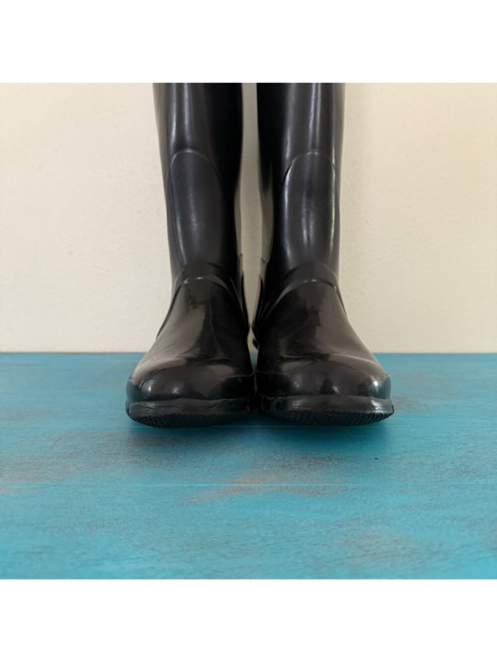 Hunter Women's Original Tall Gloss Rain Boots in Black Size 9 - Picture 3 of 10